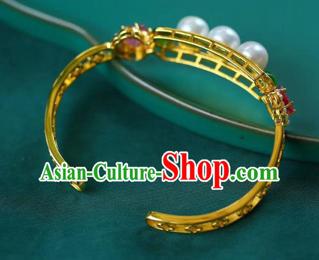 Handmade Chinese Qing Dynasty Golden Bracelet Traditional Gems Wristlet Accessories Handmade Chinese Qing Dynasty Golden Bracelet Traditional Gems Wristlet Accessories