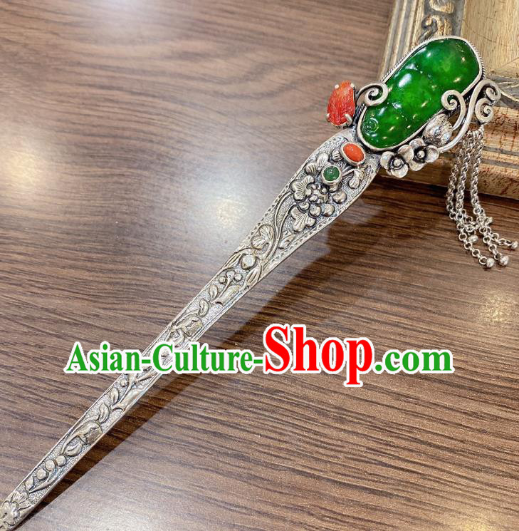 China Classical Silver Hair Stick Traditional Handmade Hairpin Jadeite Hair Accessories China Classical Silver Hair Stick Traditional Handmade Hairpin Jadeite Hair Accessories