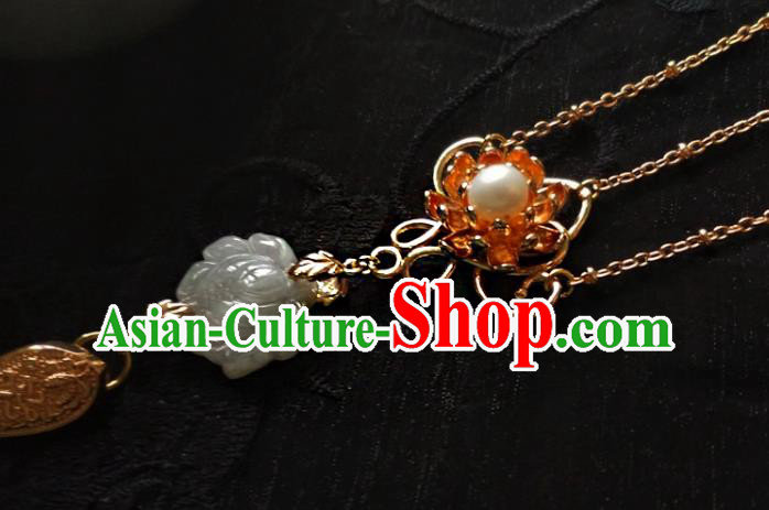 Chinese Traditional Hanfu Jade Tassel Accessories Classical Ming Dynasty Princess Brooch Pendant Chinese Traditional Hanfu Jade Tassel Accessories Classical Ming Dynasty Princess Brooch Pendant