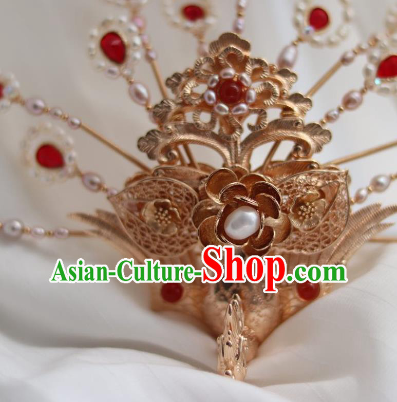 China Ancient Empress Pearls Hairpin Traditional Ming Dynasty Golden Phoenix Hair Crown China Ancient Empress Pearls Hairpin Traditional Ming Dynasty Golden Phoenix Hair Crown