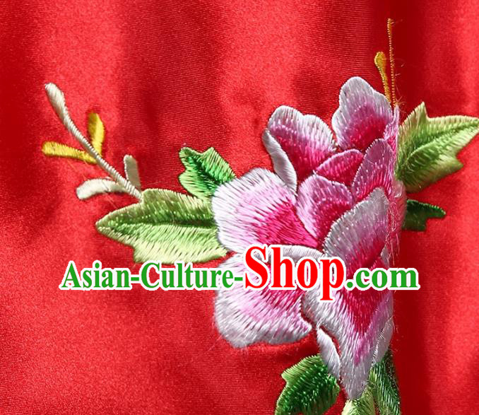 Chinese Traditional Embroidered Dragon Phoenix Red Satin Bridal Veil Classical Wedding Headdress Chinese Traditional Embroidered Dragon Phoenix Red Satin Bridal Veil Classical Wedding Headdress