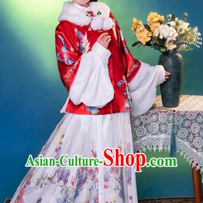 Traditional China Ming Dynasty Young Beauty Historical Clothing Ancient Noble Lady Hanfu Dress Apparels