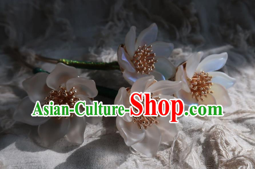 China Handmade Hanfu White Lotus Hairpin Traditional Ancient Princess Hair Stick Headwear China Handmade Hanfu White Lotus Hairpin Traditional Ancient Princess Hair Stick Headwear