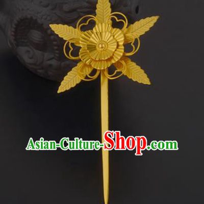 China Ancient Palace Lady Golden Hairpin Handmade Traditional Ming Dynasty Plum Blossom Hair Stick