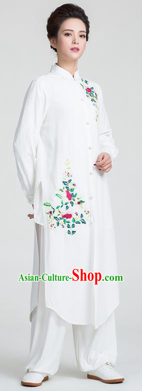 China Traditional Kung Fu Embroidered White Flax Dust Coat Tai Chi Training Clothing China Traditional Kung Fu Embroidered White Flax Dust Coat Tai Chi Training Clothing