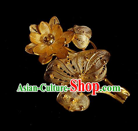 Handmade Chinese Cheongsam Golden Lotus Brooch Accessories Traditional Wedding Breastpin Jewelry Handmade Chinese Cheongsam Golden Lotus Brooch Accessories Traditional Wedding Breastpin Jewelry
