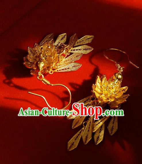 Chinese Ancient Empress Ear Jewelry Traditional Ming Dynasty Golden Lotus Earrings Accessories Chinese Ancient Empress Ear Jewelry Traditional Ming Dynasty Golden Lotus Earrings Accessories
