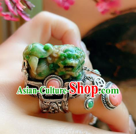 Top Chinese National Ring Silver Jewelry Traditional Handmade Accessories Jade Carving Lion Circlet Top Chinese National Ring Silver Jewelry Traditional Handmade Accessories Jade Carving Lion Circlet