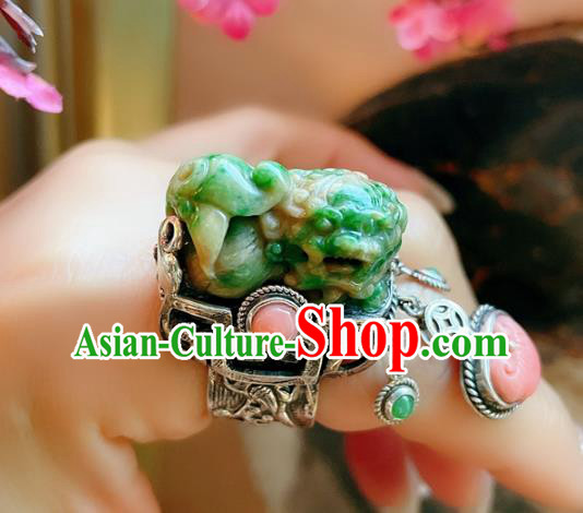 Top Chinese National Ring Silver Jewelry Traditional Handmade Accessories Jade Carving Lion Circlet Top Chinese National Ring Silver Jewelry Traditional Handmade Accessories Jade Carving Lion Circlet