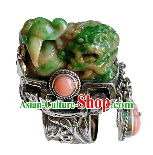 Top Chinese National Ring Silver Jewelry Traditional Handmade Accessories Jade Carving Lion Circlet Top Chinese National Ring Silver Jewelry Traditional Handmade Accessories Jade Carving Lion Circlet