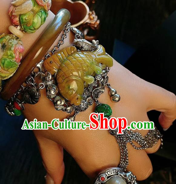 China Traditional Yellow Jade Carp Necklace Accessories Handmade Silver Tassel Necklet Pendant China Traditional Yellow Jade Carp Necklace Accessories Handmade Silver Tassel Necklet Pendant
