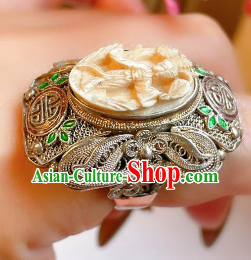 Top Chinese National Carving Beauty Ring Jewelry Traditional Handmade Accessories Silver Circlet Top Chinese National Carving Beauty Ring Jewelry Traditional Handmade Accessories Silver Circlet