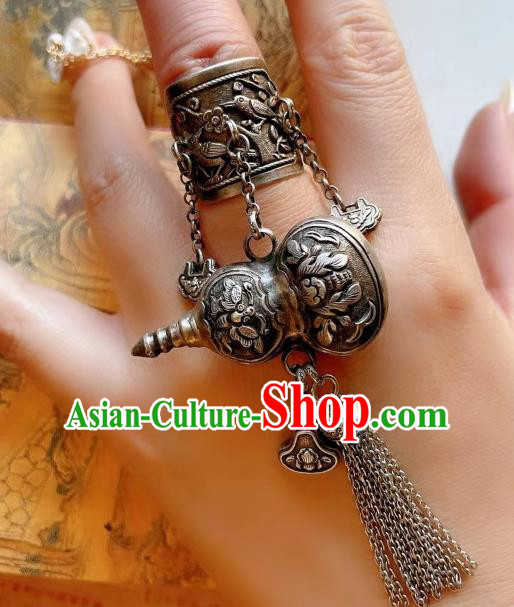 Top Chinese National Silver Gourd Tassel Ring Jewelry Traditional Handmade Wedding Accessories Circlet Top Chinese National Silver Gourd Tassel Ring Jewelry Traditional Handmade Wedding Accessories Circlet
