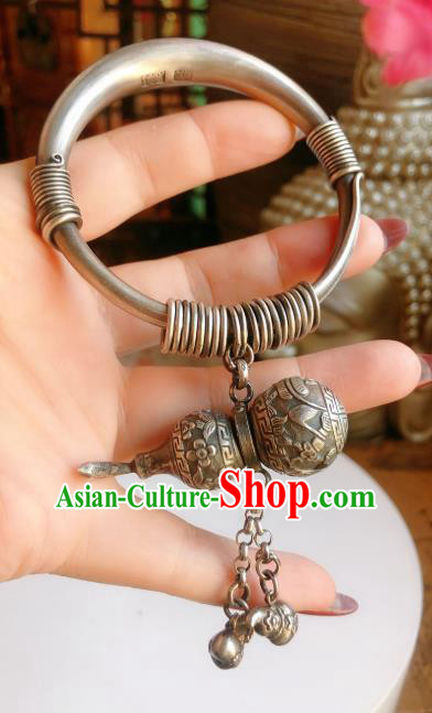 Handmade Chinese Bracelet Accessories Traditional Culture Jewelry National Silver Gourd Pendant Bangle Handmade Chinese Bracelet Accessories Traditional Culture Jewelry National Silver Gourd Pendant Bangle