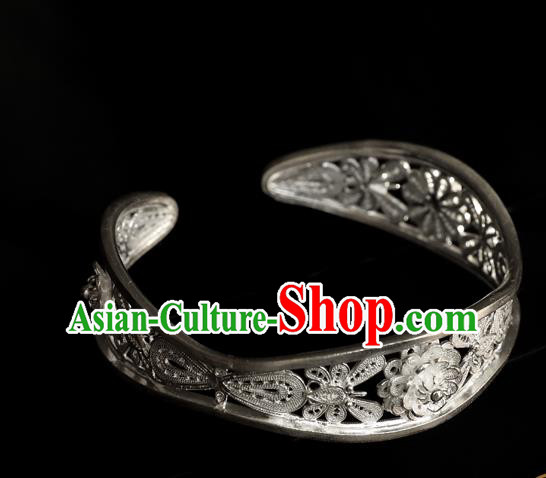 Handmade Chinese Cheongsam Silver Bangle Accessories Traditional Bracelet Jewelry Handmade Chinese Cheongsam Silver Bangle Accessories Traditional Bracelet Jewelry