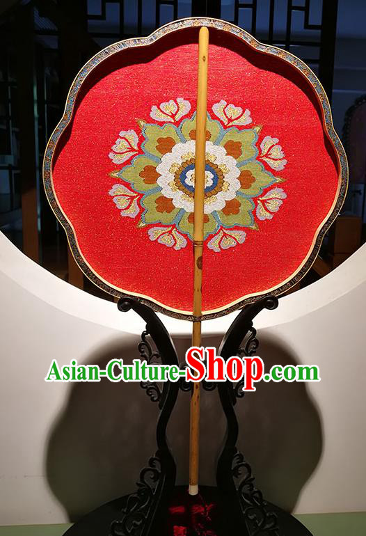 China Handmade Wedding Red Silk Fans Classical Palace Fan Traditional Tang Dynasty Princess Fan China Handmade Wedding Red Silk Fans Classical Palace Fan Traditional Tang Dynasty Princess Fan