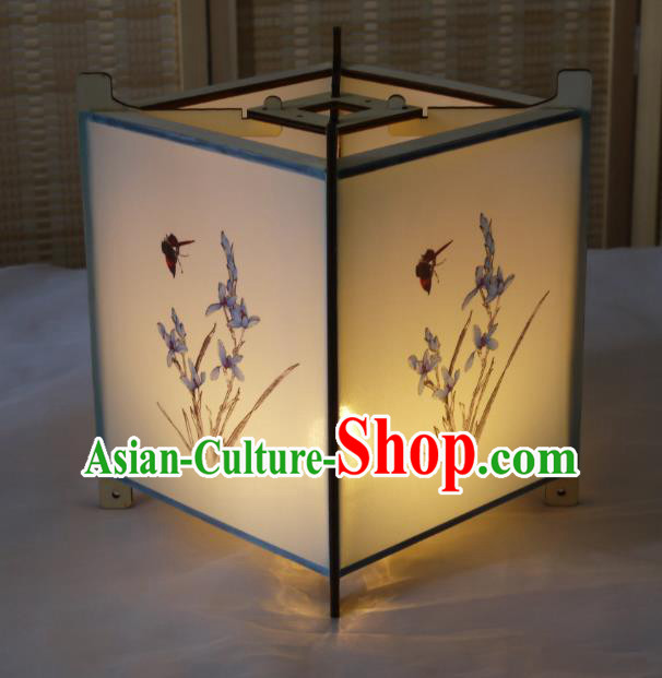 China Classical Orchids Pattern Palace Lantern Traditional Silk Lanterns Handmade Portable Lamp China Classical Orchids Pattern Palace Lantern Traditional Silk Lanterns Handmade Portable Lamp