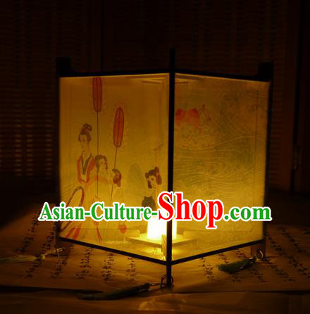 China Traditional Printing Beauty Silk Lanterns Handmade Portable Lamp Classical Palace Lantern China Traditional Printing Beauty Silk Lanterns Handmade Portable Lamp Classical Palace Lantern