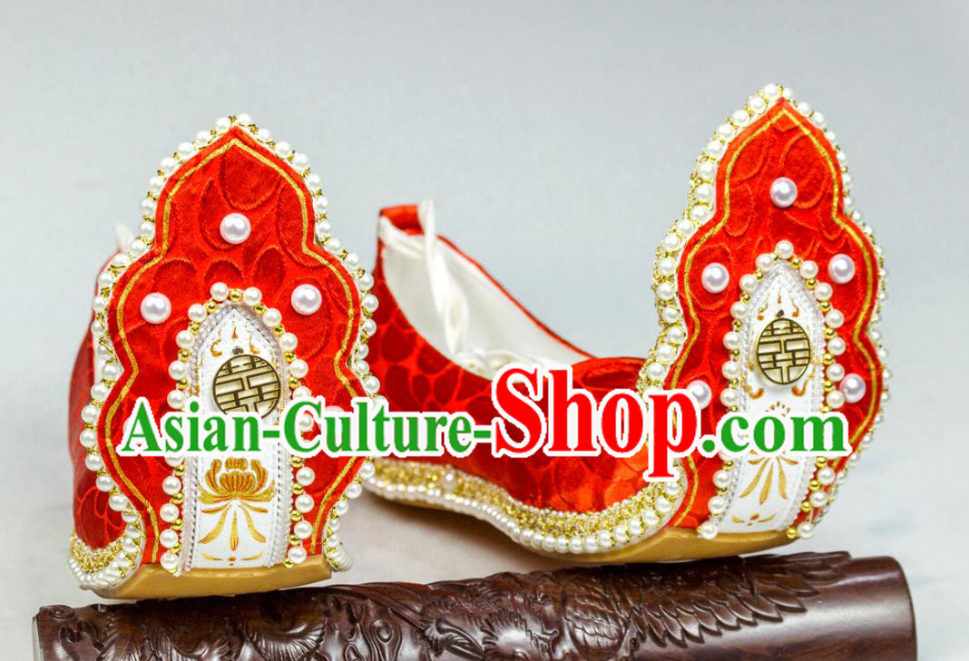 China Hanfu Wedding Shoes Traditional Song Dynasty Princess Pearls Shoes Classical Red Brocade Shoes China Hanfu Wedding Shoes Traditional Song Dynasty Princess Pearls Shoes Classical Red Brocade Shoes