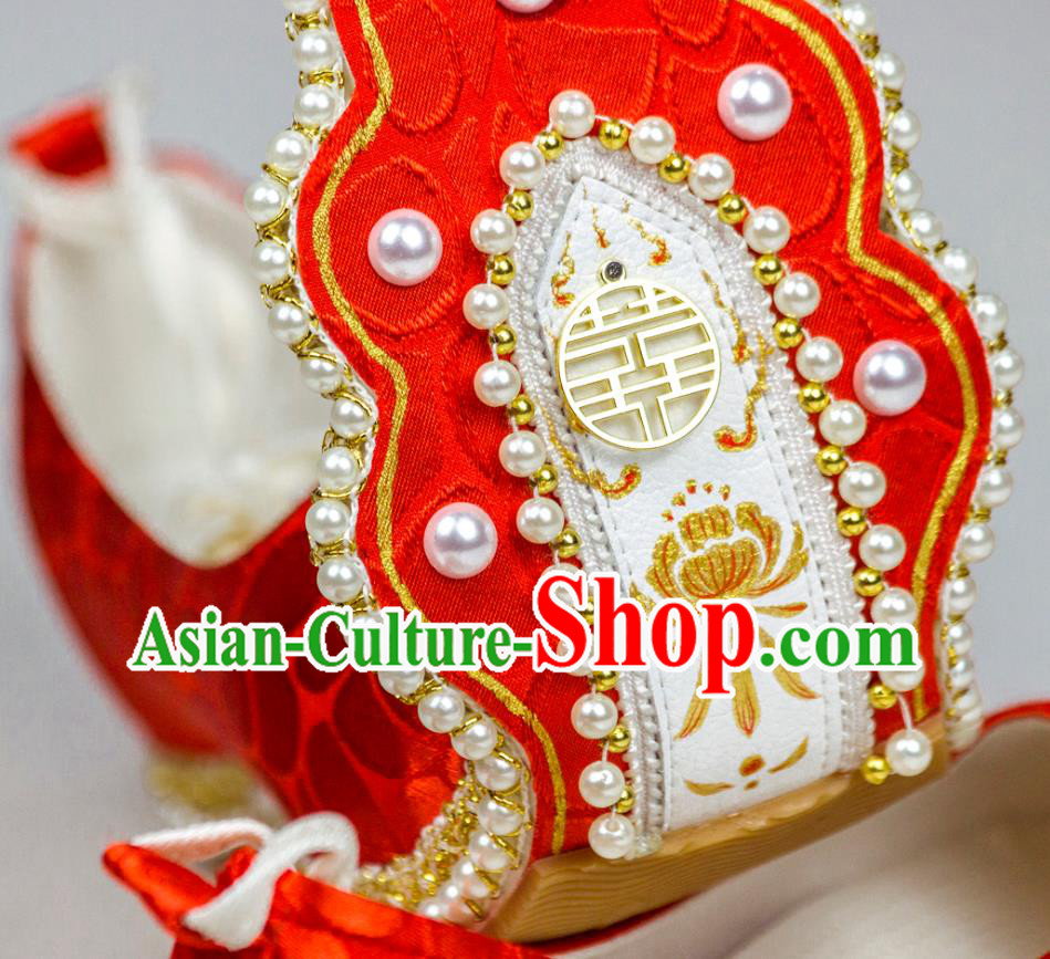China Hanfu Wedding Shoes Traditional Song Dynasty Princess Pearls Shoes Classical Red Brocade Shoes China Hanfu Wedding Shoes Traditional Song Dynasty Princess Pearls Shoes Classical Red Brocade Shoes