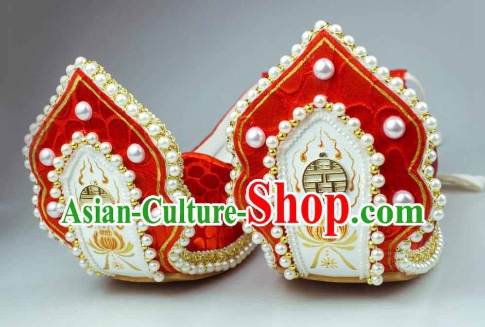 China Traditional Song Dynasty Princess Shoes Classical Wedding Pearls Shoes Red Brocade Hanfu Shoes China Traditional Song Dynasty Princess Shoes Classical Wedding Pearls Shoes Red Brocade Hanfu Shoes