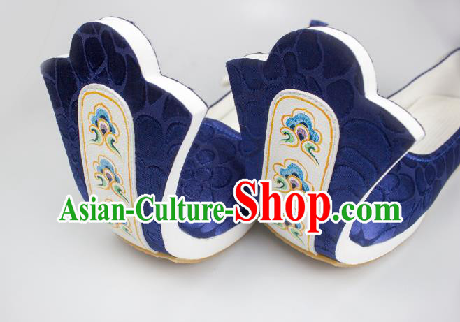 China Traditional Hanfu Shoes Tang Dynasty Princess Shoes Classical Wedding Royalblue Brocade Shoes China Traditional Hanfu Shoes Tang Dynasty Princess Shoes Classical Wedding Royalblue Brocade Shoes
