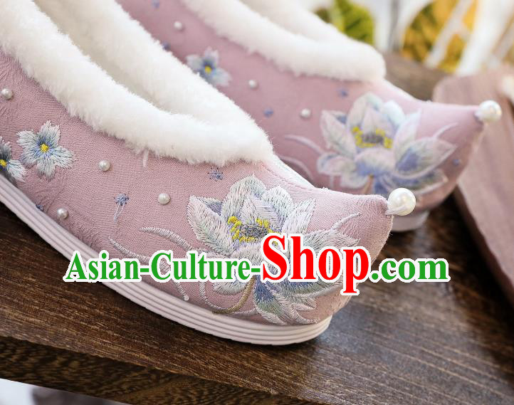 China Traditional Winter Pink Cloth Shoes Hanfu Shoes Classical Embroidered Lotus Shoes China Traditional Winter Pink Cloth Shoes Hanfu Shoes Classical Embroidered Lotus Shoes