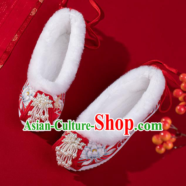 China Ming Dynasty Shoes Classical Winter Red Brocade Shoes Traditional Wedding Hanfu Embroidered Shoes China Ming Dynasty Shoes Classical Winter Red Brocade Shoes Traditional Wedding Hanfu Embroidered Shoes