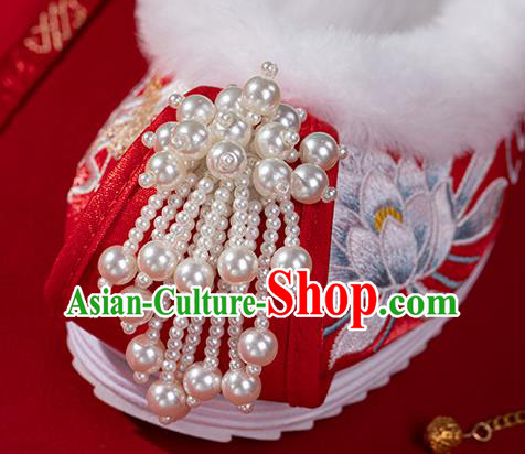 China Ming Dynasty Shoes Classical Winter Red Brocade Shoes Traditional Wedding Hanfu Embroidered Shoes China Ming Dynasty Shoes Classical Winter Red Brocade Shoes Traditional Wedding Hanfu Embroidered Shoes