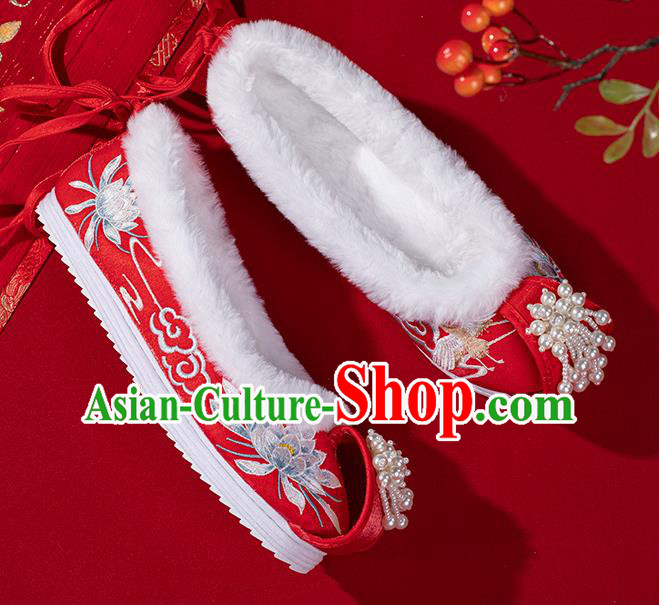 China Ming Dynasty Shoes Classical Winter Red Brocade Shoes Traditional Wedding Hanfu Embroidered Shoes China Ming Dynasty Shoes Classical Winter Red Brocade Shoes Traditional Wedding Hanfu Embroidered Shoes