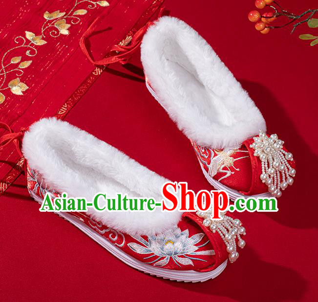 China Ming Dynasty Shoes Classical Winter Red Brocade Shoes Traditional Wedding Hanfu Embroidered Shoes China Ming Dynasty Shoes Classical Winter Red Brocade Shoes Traditional Wedding Hanfu Embroidered Shoes