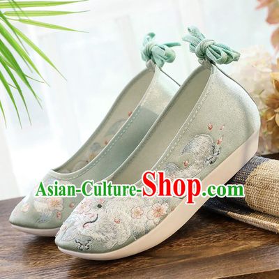 China Traditional Hanfu Shoes Winter Women Shoes Classical Embroidered Fox Light Green Satin Shoes