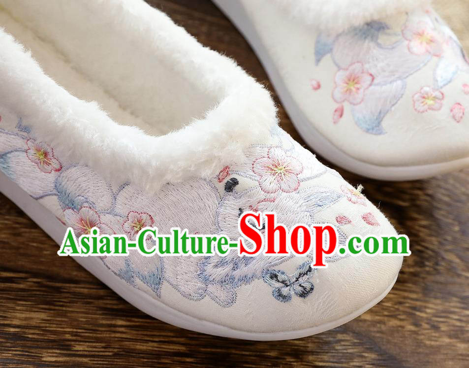 China Classical Embroidered Fox Shoes Traditional Hanfu Shoes Winter Women Brushed Shoes China Classical Embroidered Fox Shoes Traditional Hanfu Shoes Winter Women Brushed Shoes