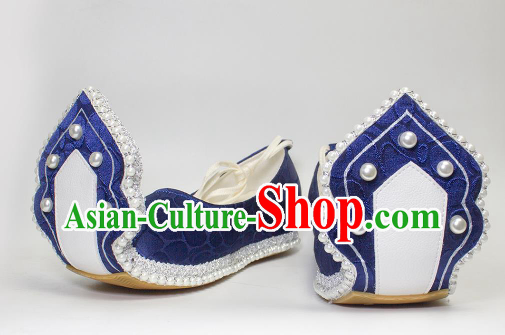 China Tang Dynasty Hanfu Shoes Classical Royalblue Brocade Shoes Traditional Wedding Pearls Shoes China Tang Dynasty Hanfu Shoes Classical Royalblue Brocade Shoes Traditional Wedding Pearls Shoes