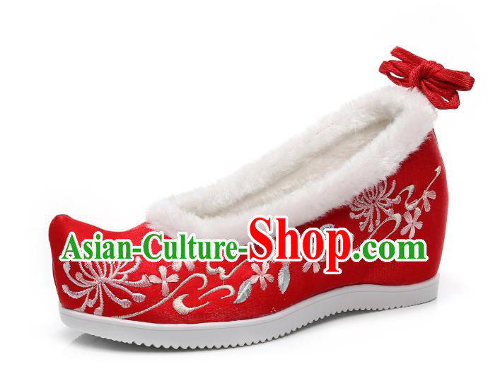 China Traditional Embroidered Manjusaka Shoes Ming Dynasty Hanfu Shoes Classical Red Cloth Shoes China Traditional Embroidered Manjusaka Shoes Ming Dynasty Hanfu Shoes Classical Red Cloth Shoes
