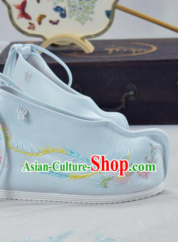 China Light Blue Cloth Shoes Traditional Princess Shoes Women Hanfu Shoes National Embroidered Shoes China Light Blue Cloth Shoes Traditional Princess Shoes Women Hanfu Shoes National Embroidered Shoes