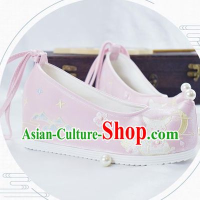 China Traditional Pink Cloth Shoes Embroidered Shoes National Women Shoes