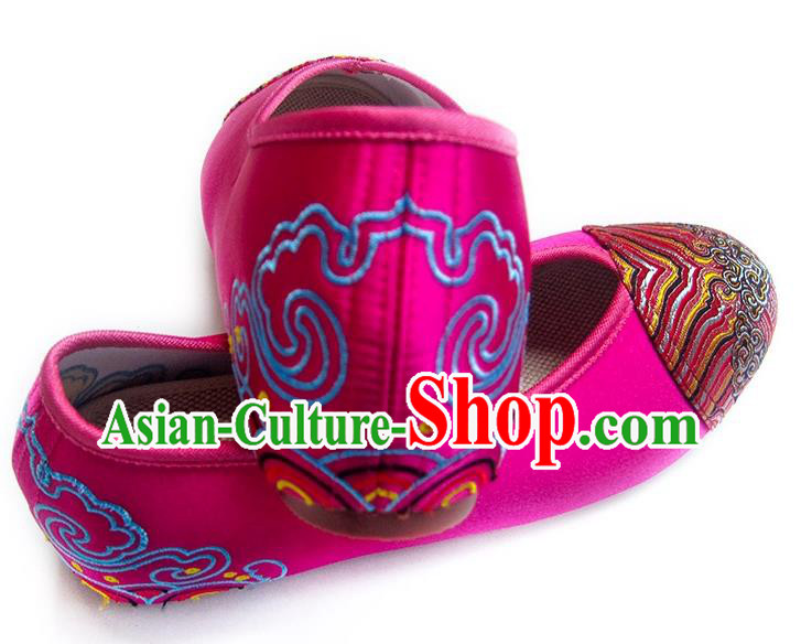 China Embroidered Rosy Satin Shoes Traditional Wedding Bride Shoes National Women Shoes China Embroidered Rosy Satin Shoes Traditional Wedding Bride Shoes National Women Shoes