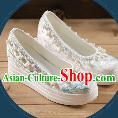 China Hanfu Shoes Embroidered Peony Shoes White Cloth Shoes Pearls Shoes