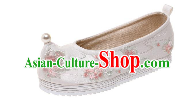China White Cloth Shoes Traditional Hanfu Shoes Embroidered Peach Blossom Shoes