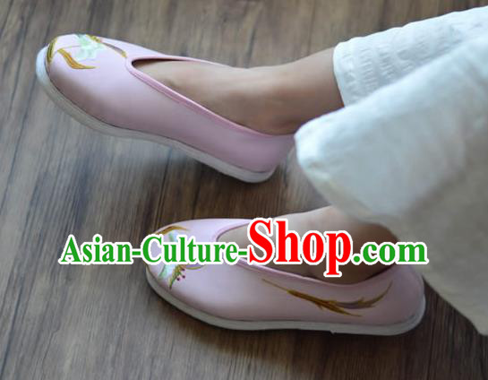 China Embroidered Pink Cloth Shoes Traditional Shoes National Women Shoes China Embroidered Pink Cloth Shoes Traditional Shoes National Women Shoes