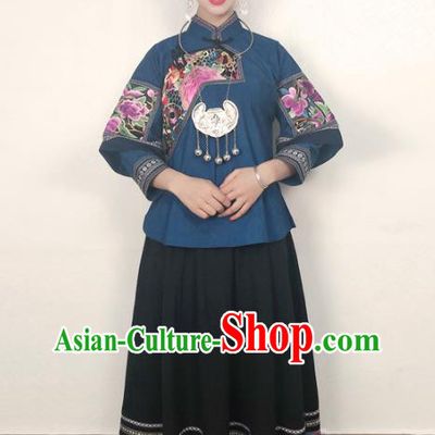 Chinese Hmong Nationality Folk Dance Dress Minority Stage Show Clothing Miao Ethnic Woman Costume and Hair Accessories