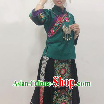 Chinese Yunnan Hmong Ethnic Woman Folk Dance Costume Miao Nationality Dress Minority Stage Show Clothing and Tassel Hat
