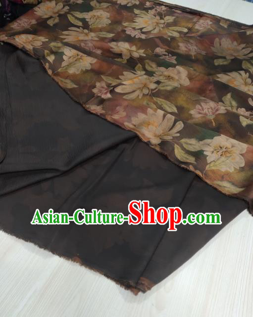 China Classical Mangnolia Pattern Brown Silk Traditional Gambiered Guangdong Gauze Cheongsam Fabric China Classical Mangnolia Pattern Brown Silk Traditional Gambiered Guangdong Gauze Cheongsam Fabric