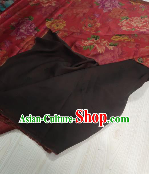 China Traditional Gambiered Guangdong Gauze Cheongsam Fabric Classical Peony Pattern Red Silk China Traditional Gambiered Guangdong Gauze Cheongsam Fabric Classical Peony Pattern Red Silk