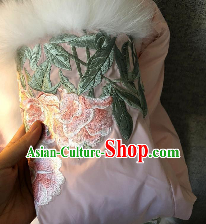 China Traditional Tang Suit Outer Garment Winter Woman Embroidered Pink Cotton Padded Jacket China Traditional Tang Suit Outer Garment Winter Woman Embroidered Pink Cotton Padded Jacket
