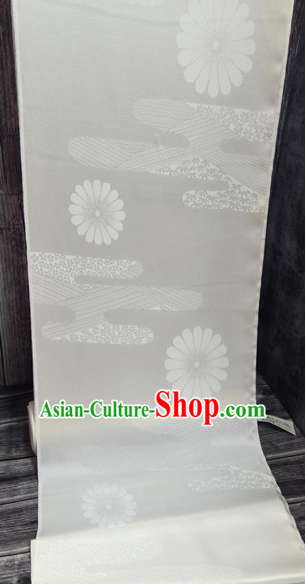 Asian Japan Kimono Brocade Tapestry Traditional Hanfu Dress Chrysanthemum Pattern White Silk Fabric Asian Japan Kimono Brocade Tapestry Traditional Hanfu Dress Chrysanthemum Pattern White Silk Fabric