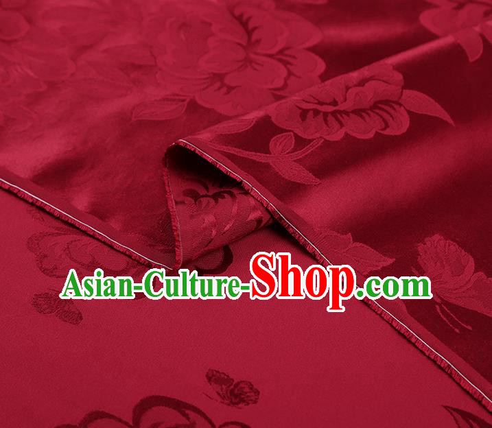 China Jacquard Red Silk Fabric Asian Cheongsam Gambiered Guangdong Gauze Traditional Brocade Fabric China Jacquard Red Silk Fabric Asian Cheongsam Gambiered Guangdong Gauze Traditional Brocade Fabric