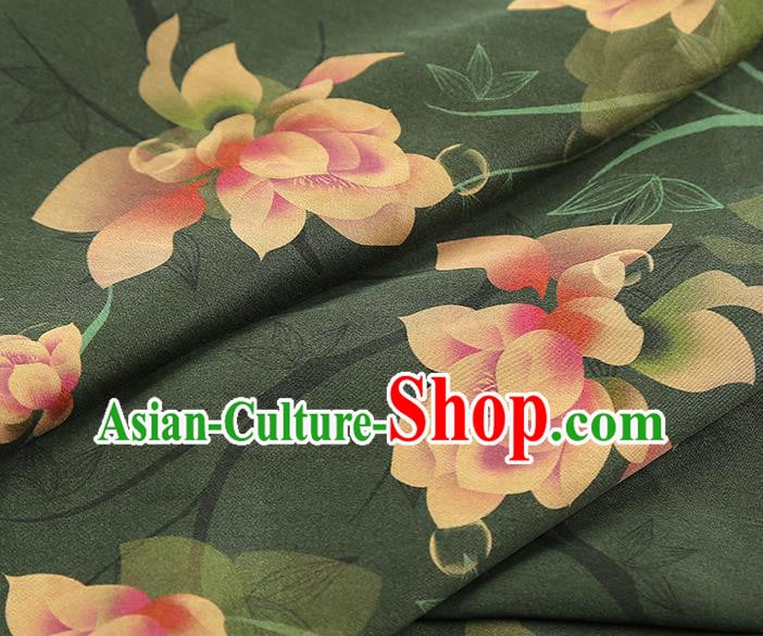 China Classical Cheongsam Green Silk Fabric Gambiered Guangdong Gauze Traditional Mangnolia Pattern Brocade China Classical Cheongsam Green Silk Fabric Gambiered Guangdong Gauze Traditional Mangnolia Pattern Brocade