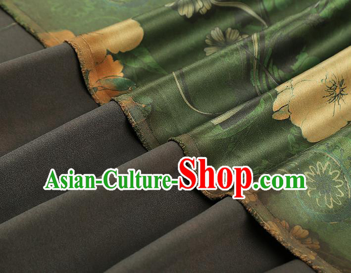 China Classical Cheongsam Silk Fabric Gambiered Guangdong Gauze Traditional Pattern Green Brocade China Classical Cheongsam Silk Fabric Gambiered Guangdong Gauze Traditional Pattern Green Brocade